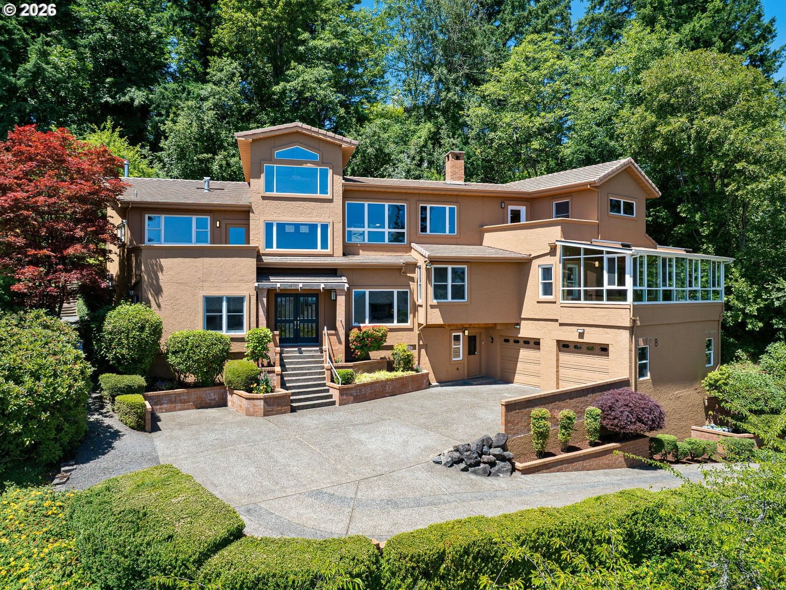 8 GARIBALDI ST