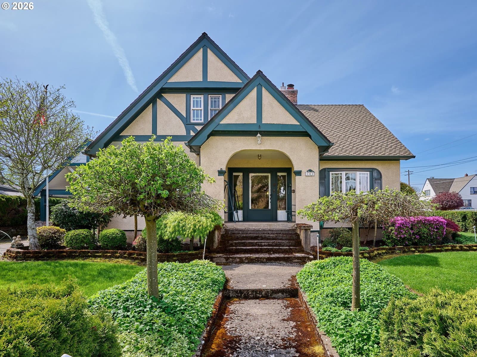Primary listing photo, 102 E 5TH ST, Molalla, OR, 97038