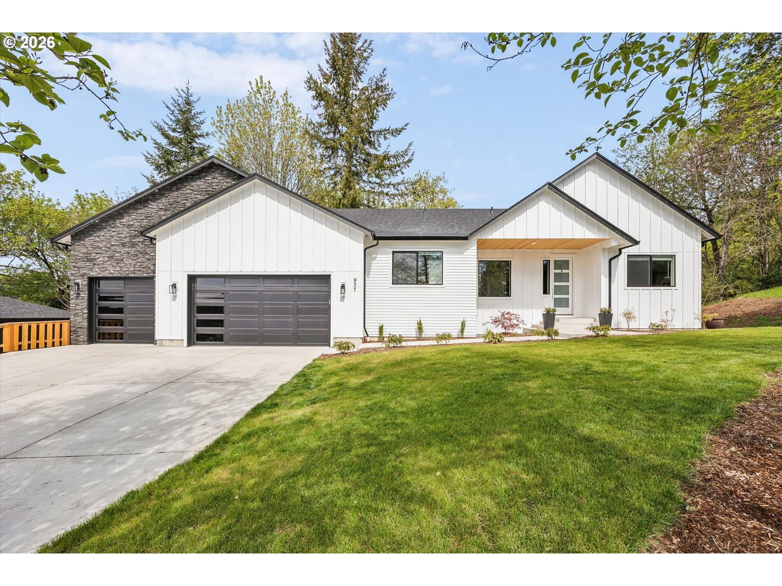 Primary listing photo, 937 EDINBURGH CT, Kelso, WA, 98626