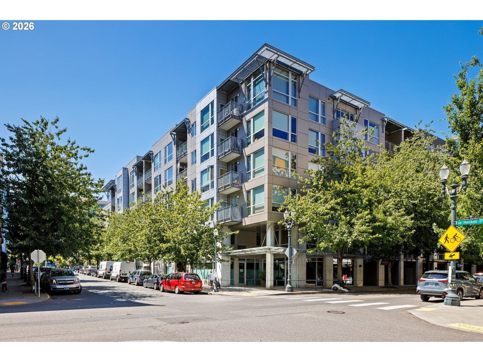 Listing photo 1 of 6