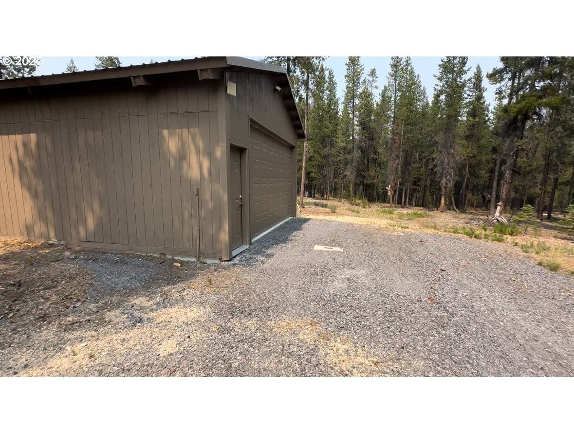 Primary listing photo, 139917 BEAR SKIN RD, Crescent Lake, OR, 97733