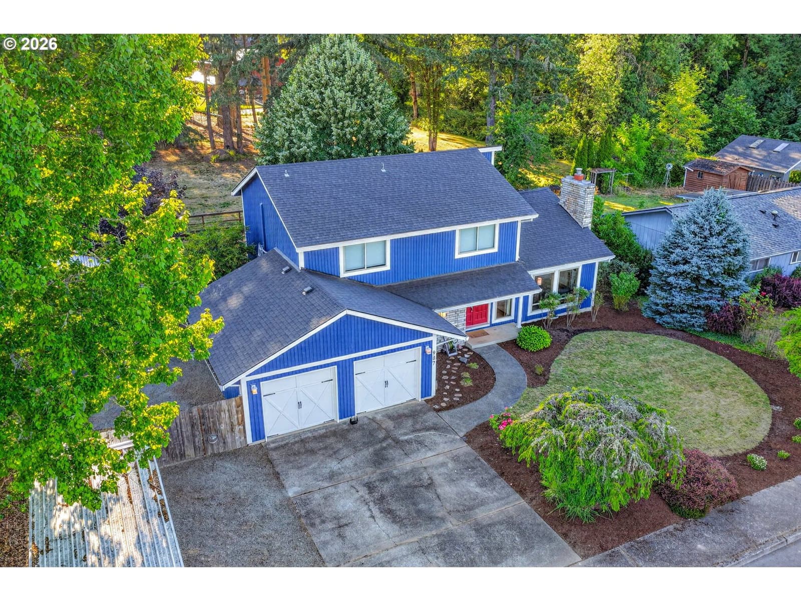 987 NE 5TH DR