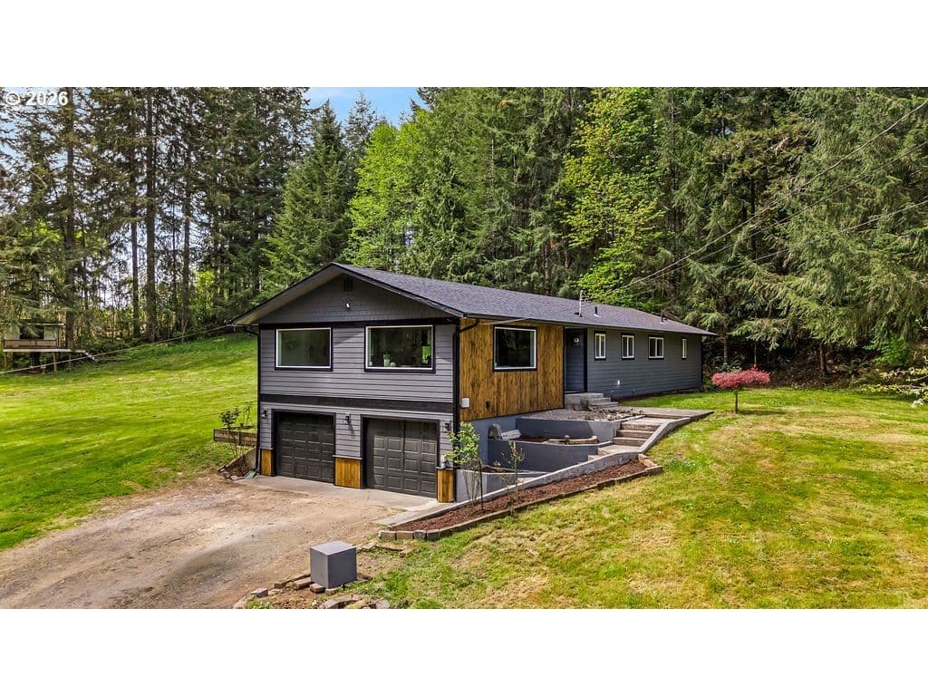 Listing photo 1 of 6