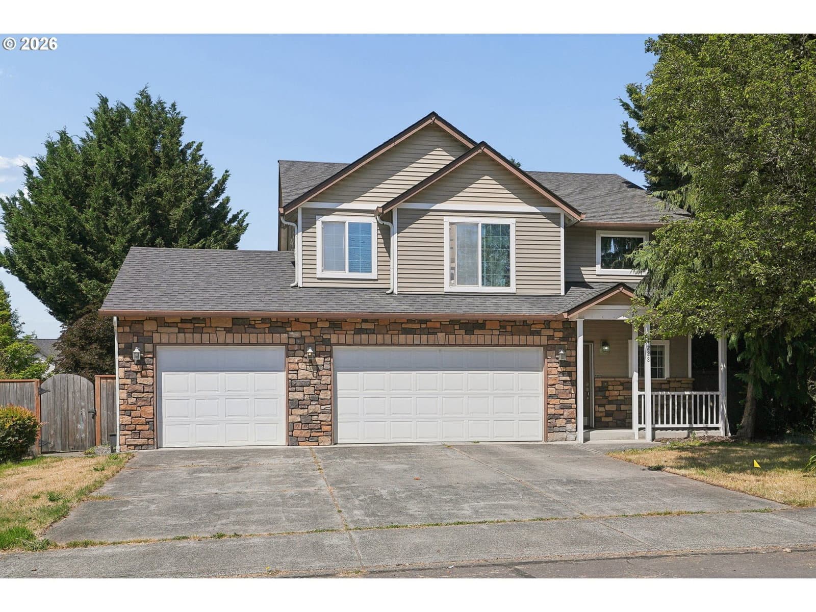 Listing photo 1 of 6