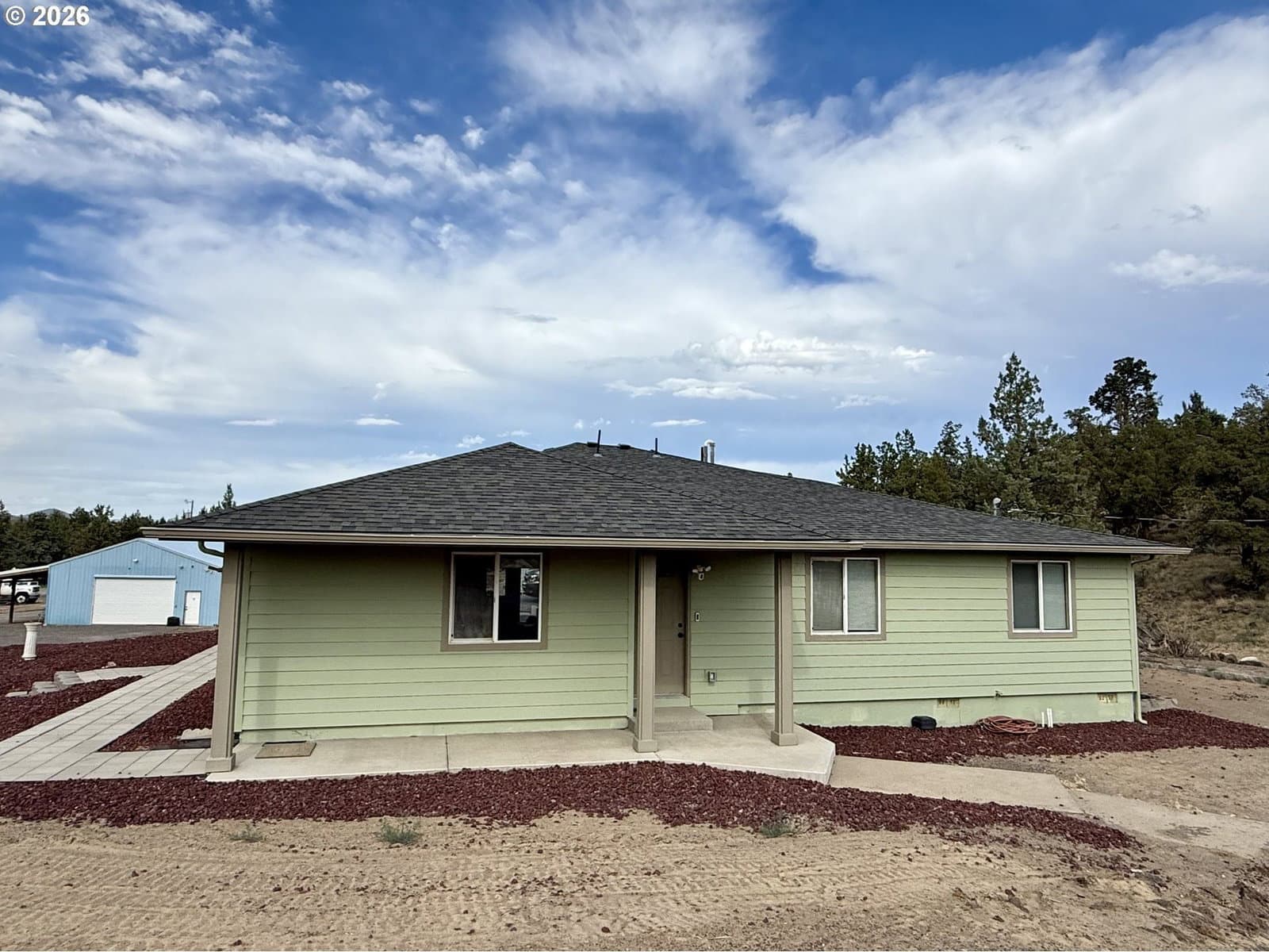 Listing photo 1 of 6