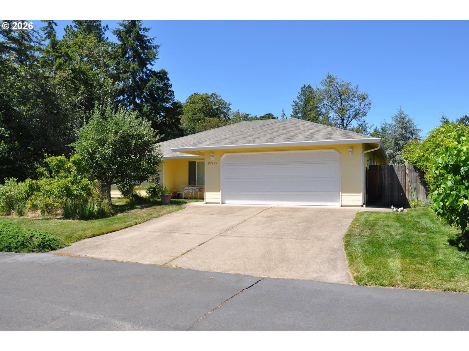 Listing photo 1 of 6