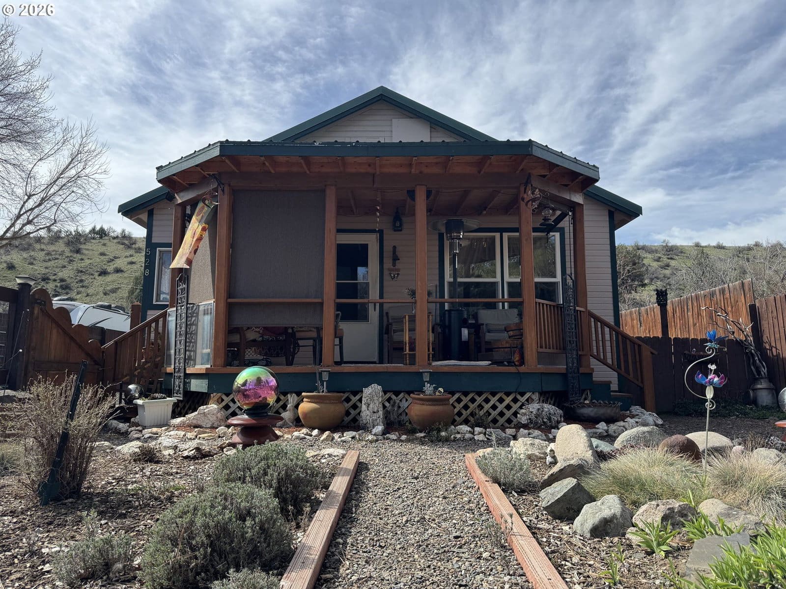 Primary listing photo, 528 N COZART AVE, Prairie City, OR, 97869