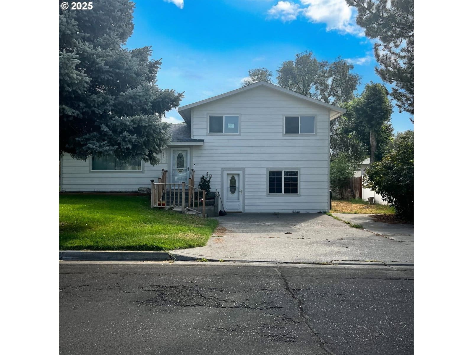 Primary listing photo, 540 NW 10TH ST, Hermiston, OR, 97838