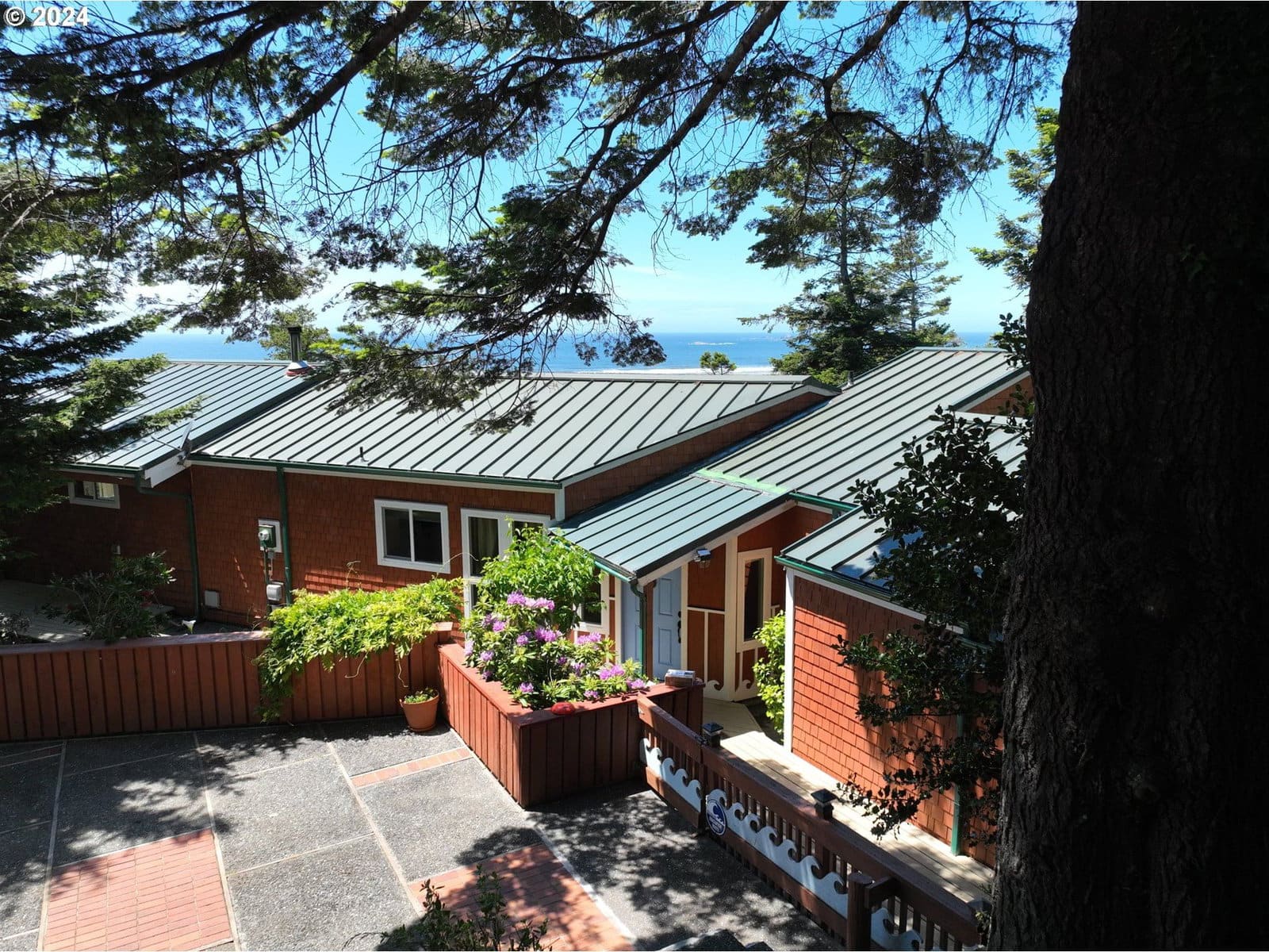 Primary listing photo, 29830 HOUND DOG RD, Gold Beach, OR, 97444