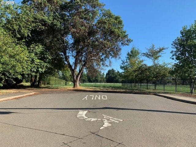 Primary listing photo, 1802 W HARVARD AVE, Roseburg, OR, 97471