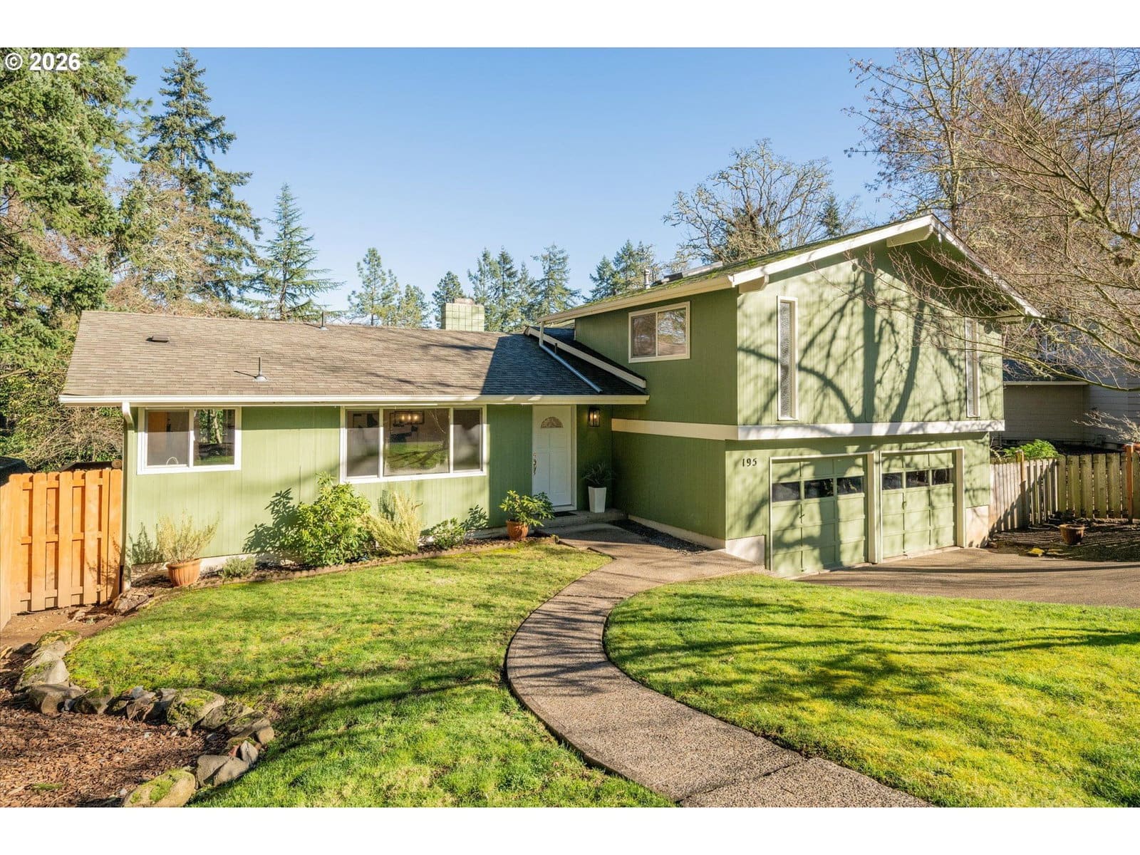 Primary listing photo, 195 Coachman DR, Eugene, OR, 97405
