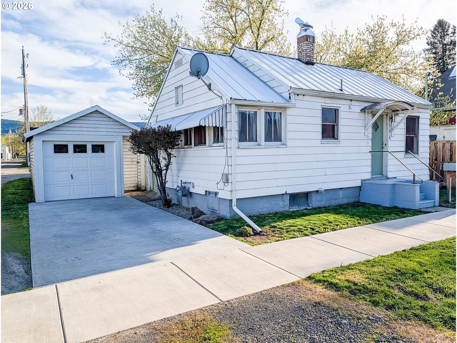Primary listing photo, 804 Jefferson AVE, La Grande, OR, 97850