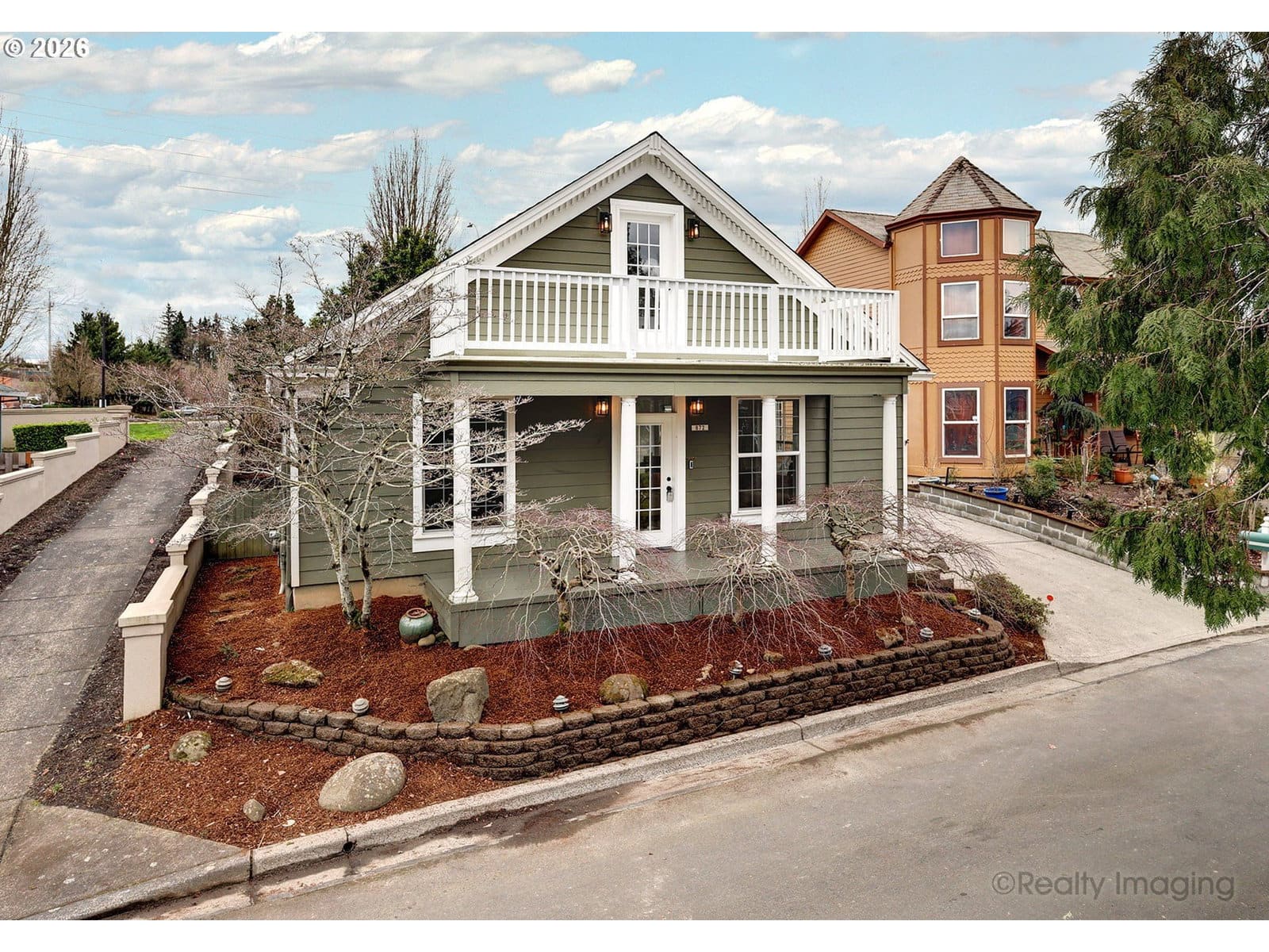 Primary listing photo, 872 NE PACIFIC DR, Fairview, OR, 97024