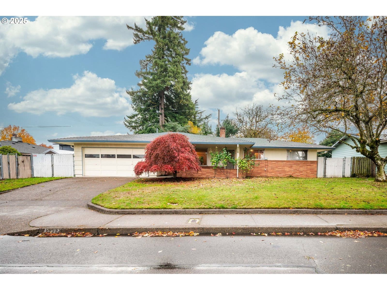 Primary listing photo, 13222 NE FREMONT ST, Portland, OR, 97230