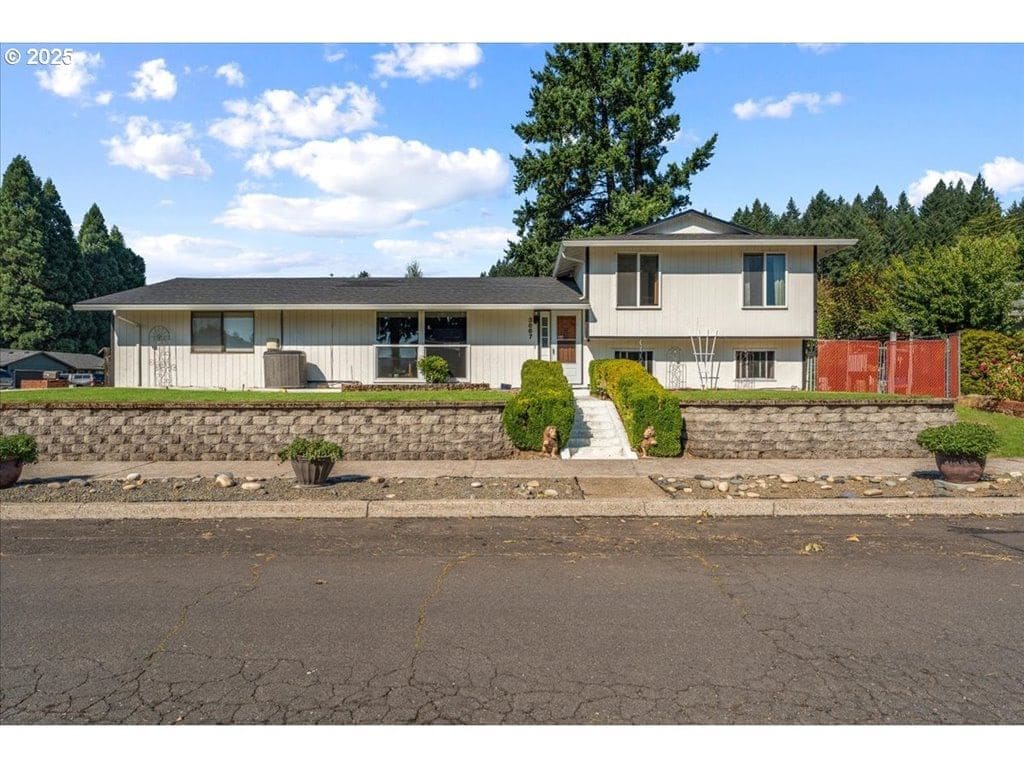 Primary listing photo, 3667 SW 2ND ST, Gresham, OR, 97030