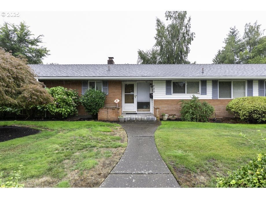 Primary listing photo, 700 NW 18TH PL, McMinnville, OR, 97128