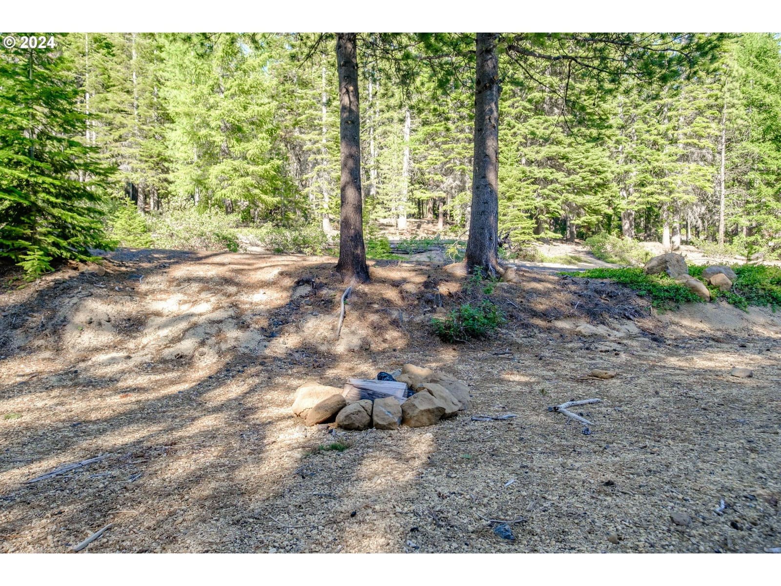 Primary listing photo, 26 Aspen Highland CT #26, Crescent Lake, OR, 97733