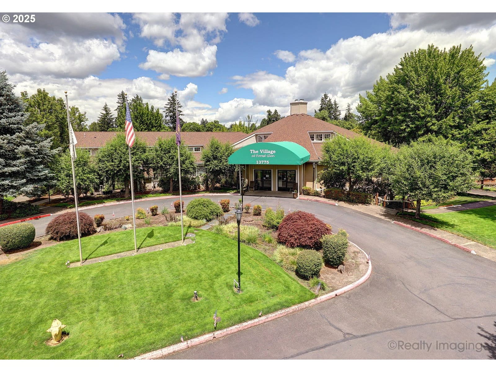 Primary listing photo, 13775 SW SCHOLLS FERRY RD #205, Beaverton, OR, 97008