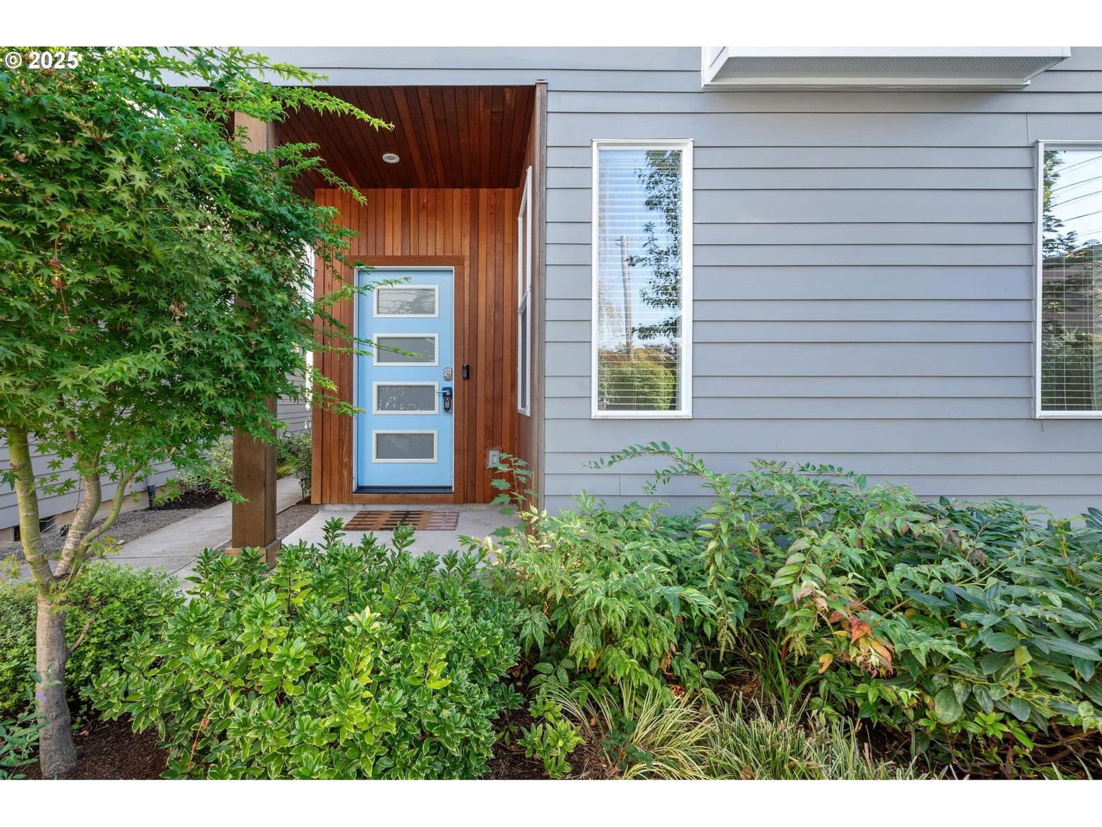 Primary listing photo, 2813 SE Hawthorne BLVD #5, Portland, OR, 97214