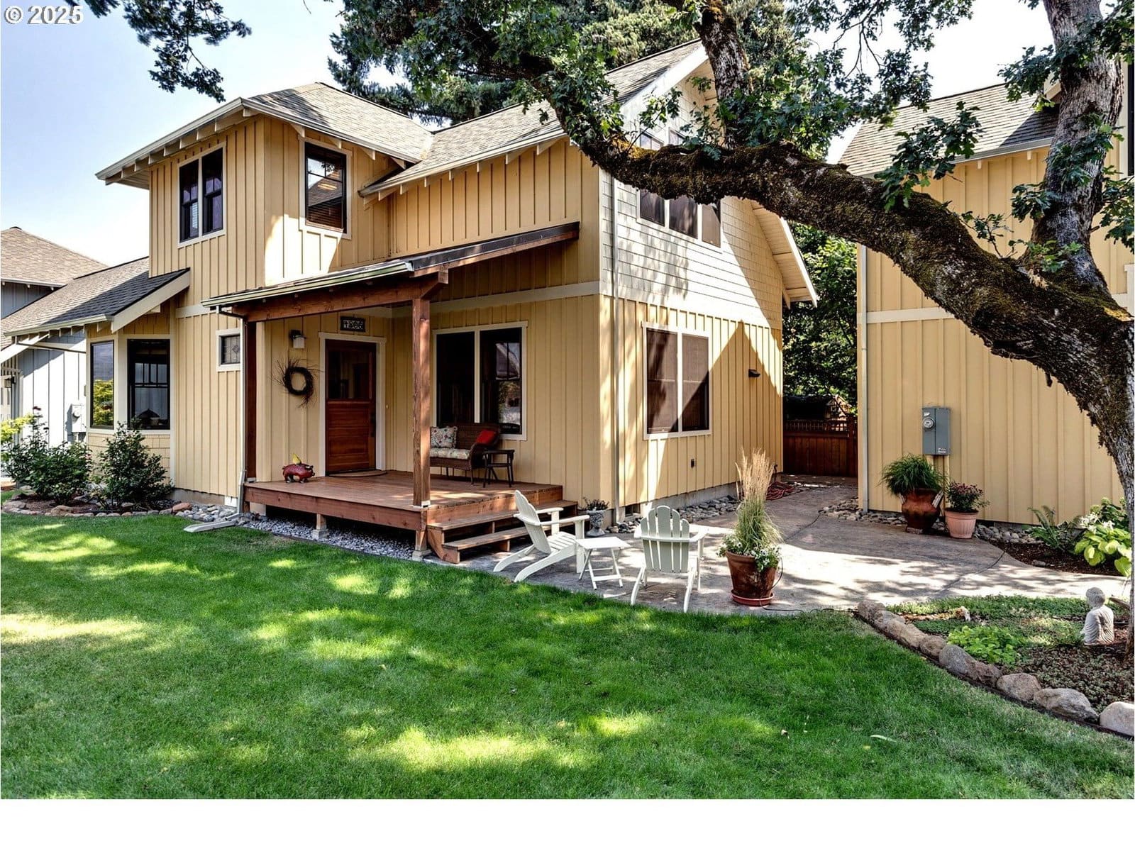 Primary listing photo, 1806 COLUMBIA ST, Hood River, OR, 97031