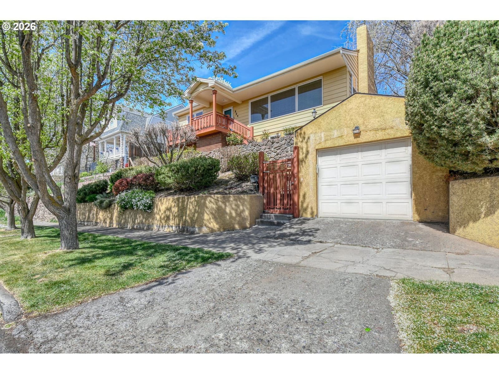 Primary listing photo, 207 NW ELLIS AVE, Pendleton, OR, 97801