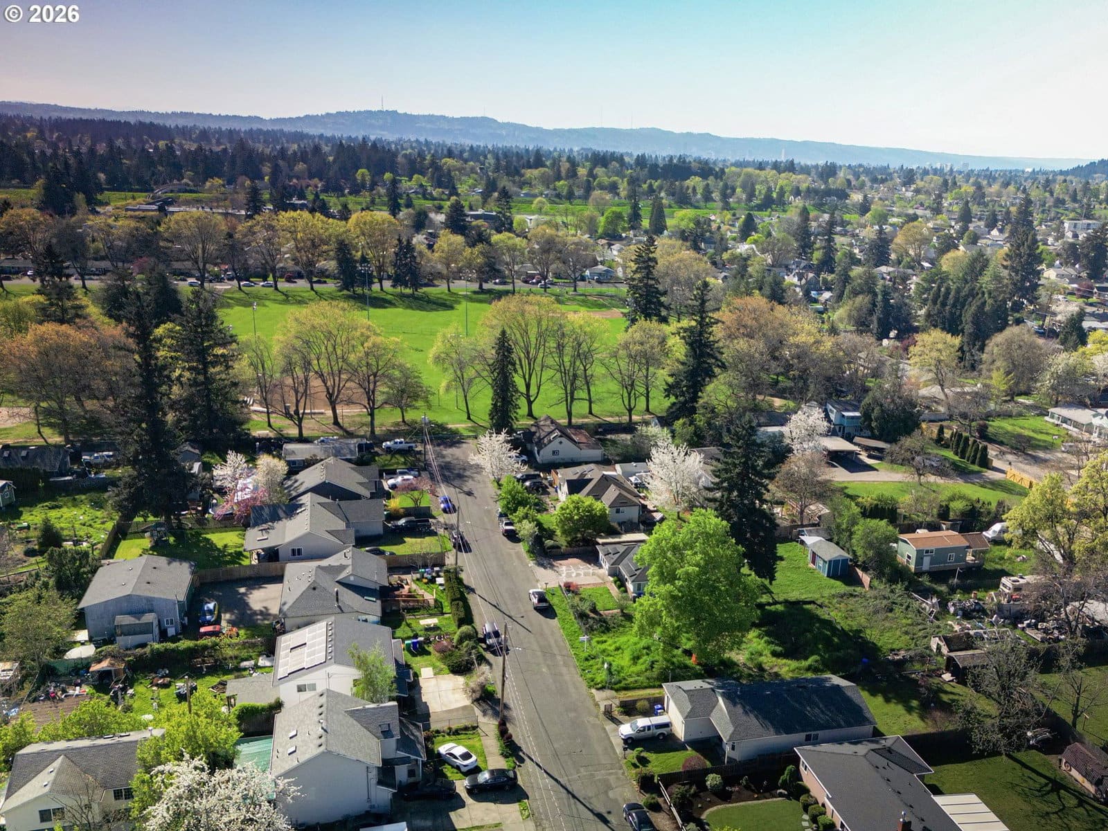 Primary listing photo, 10257 SE RAYMOND ST, Portland, OR, 97266