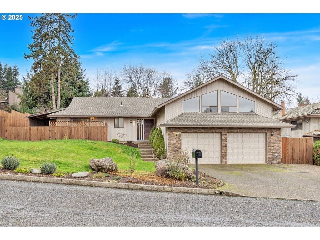 Primary listing photo, 16981 STANHELMA DR, Gladstone, OR, 97027