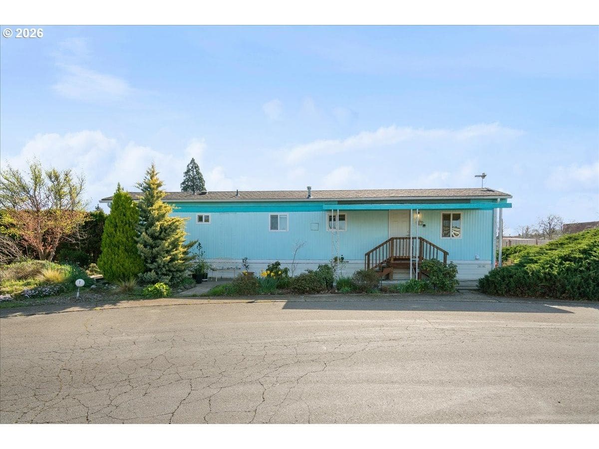 Primary listing photo, 1418 PINE ST #7, Silverton, OR, 97381