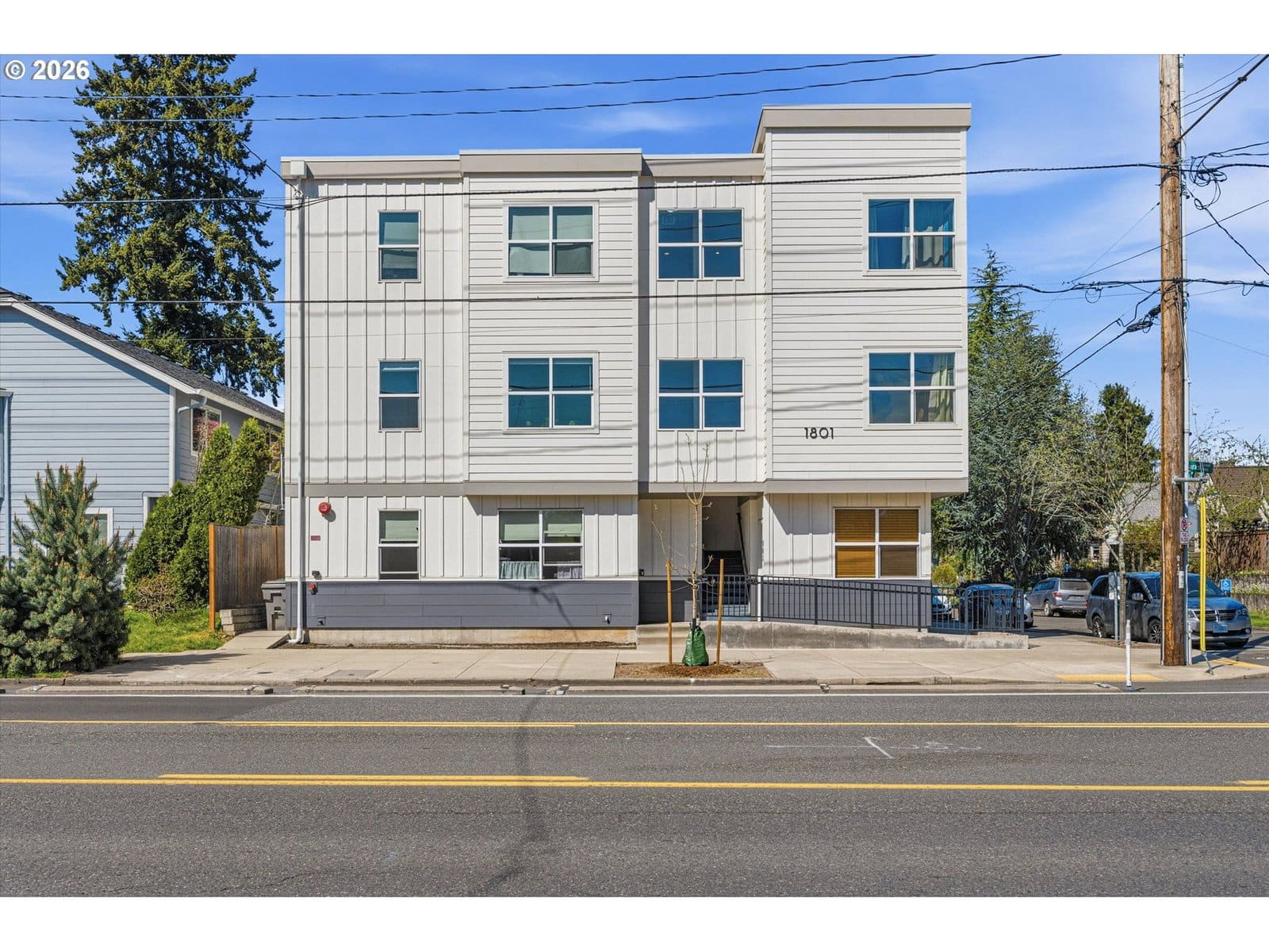 Primary listing photo, 1801 N ROSA PARKS WAY #201, Portland, OR, 97217