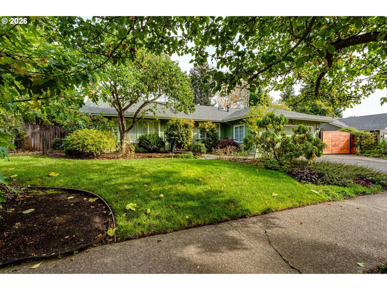 Primary listing photo, 555 STONEGATE ST, Eugene, OR, 97401