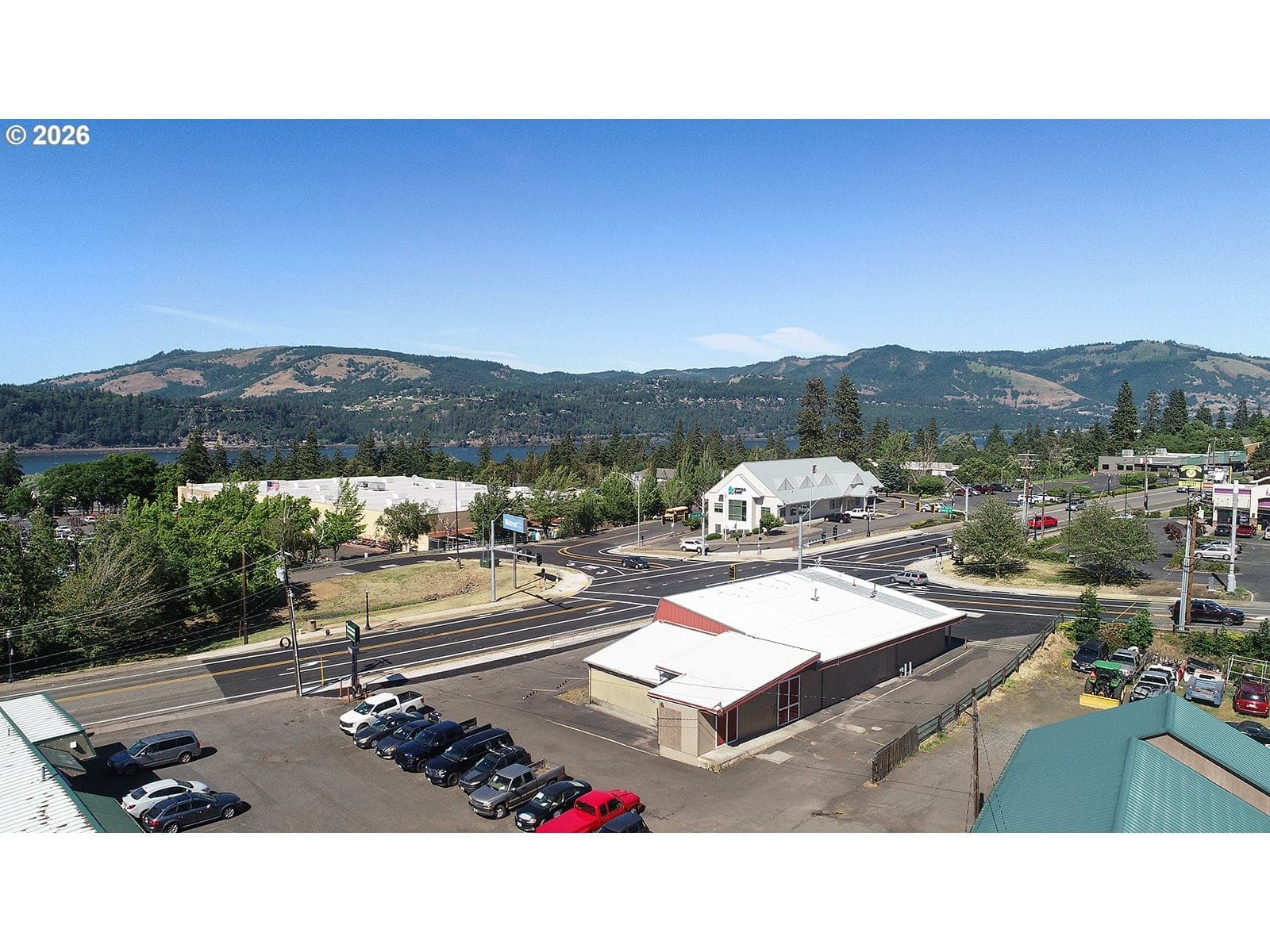 Primary listing photo, 2727 CASCADE AVE, Hood River, OR, 97031