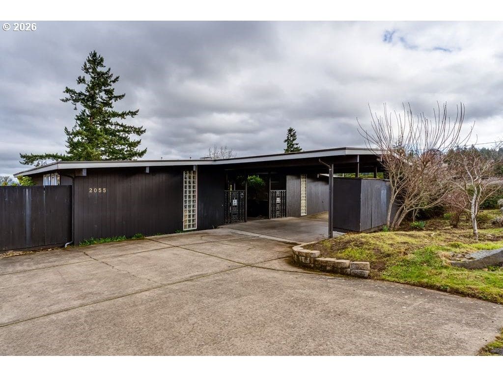 Primary listing photo, 2055 BROADVIEW ST, Eugene, OR, 97405