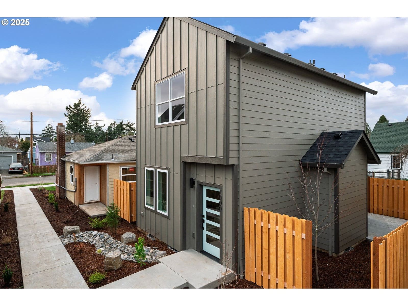 Primary listing photo, 1000 NE 70TH AVE, Portland, OR, 97213