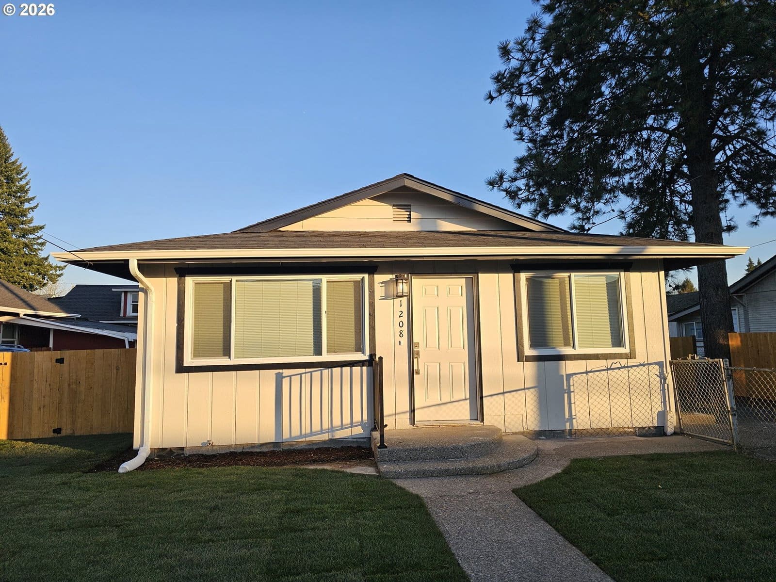 Primary listing photo, 1208 S PACIFIC AVE, Kelso, WA, 98626