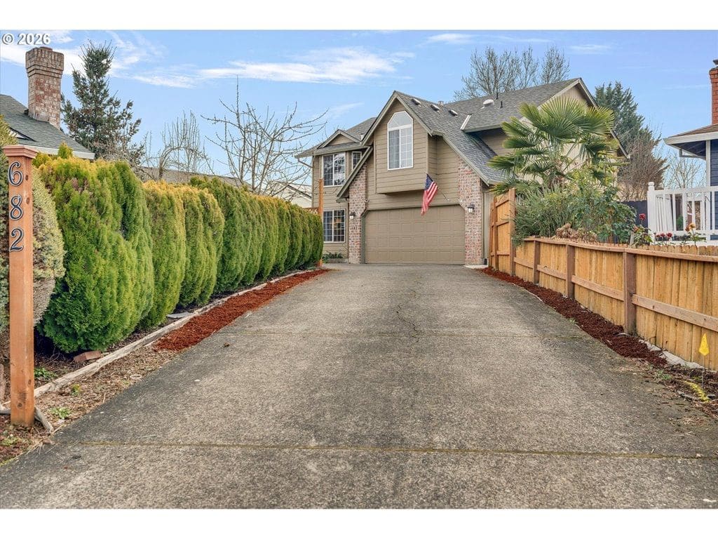 Primary listing photo, 682 SE 70TH CT, Hillsboro, OR, 97123