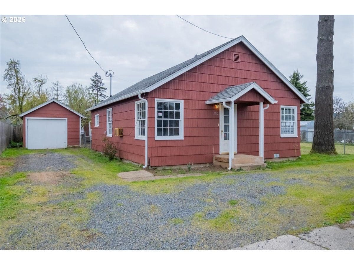 Primary listing photo, 1132 2ND AVE, Sweet Home, OR, 97386