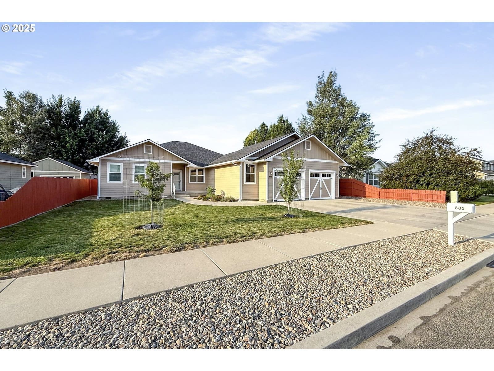Primary listing photo, 885 G ST, Baker City, OR, 97814