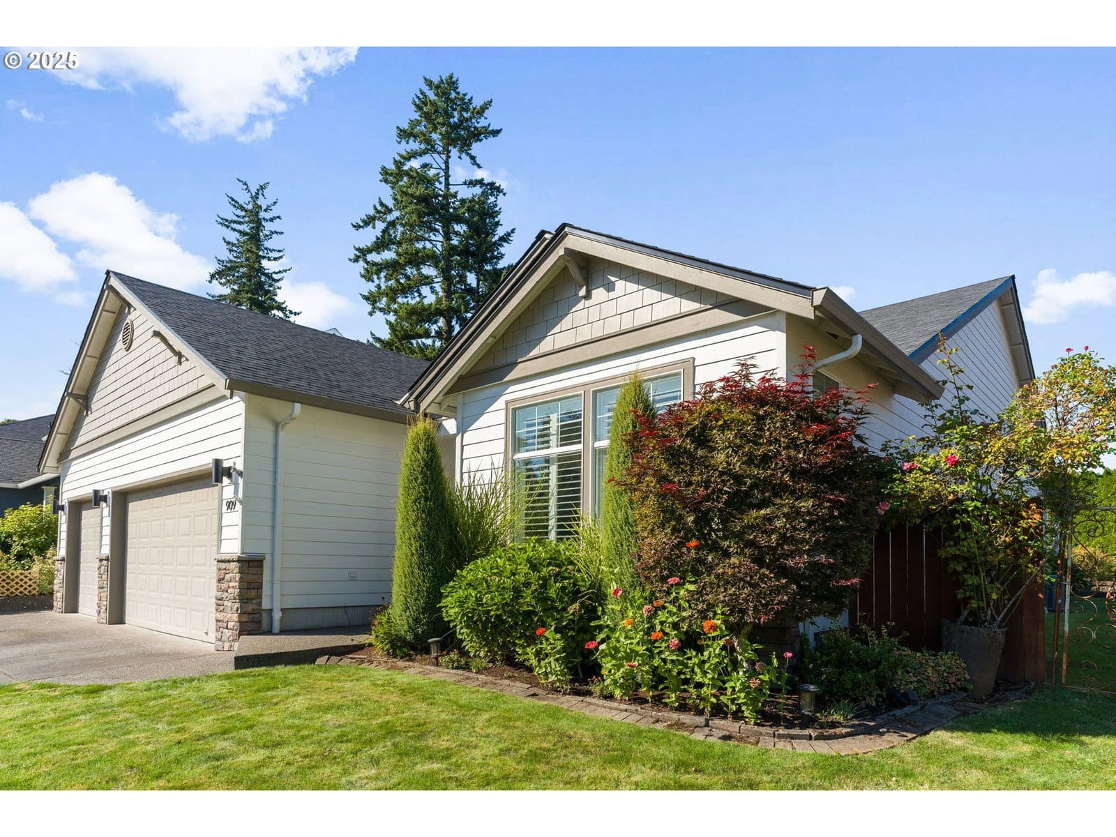 Primary listing photo, 909 NW 22ND AVE, Camas, WA, 98607