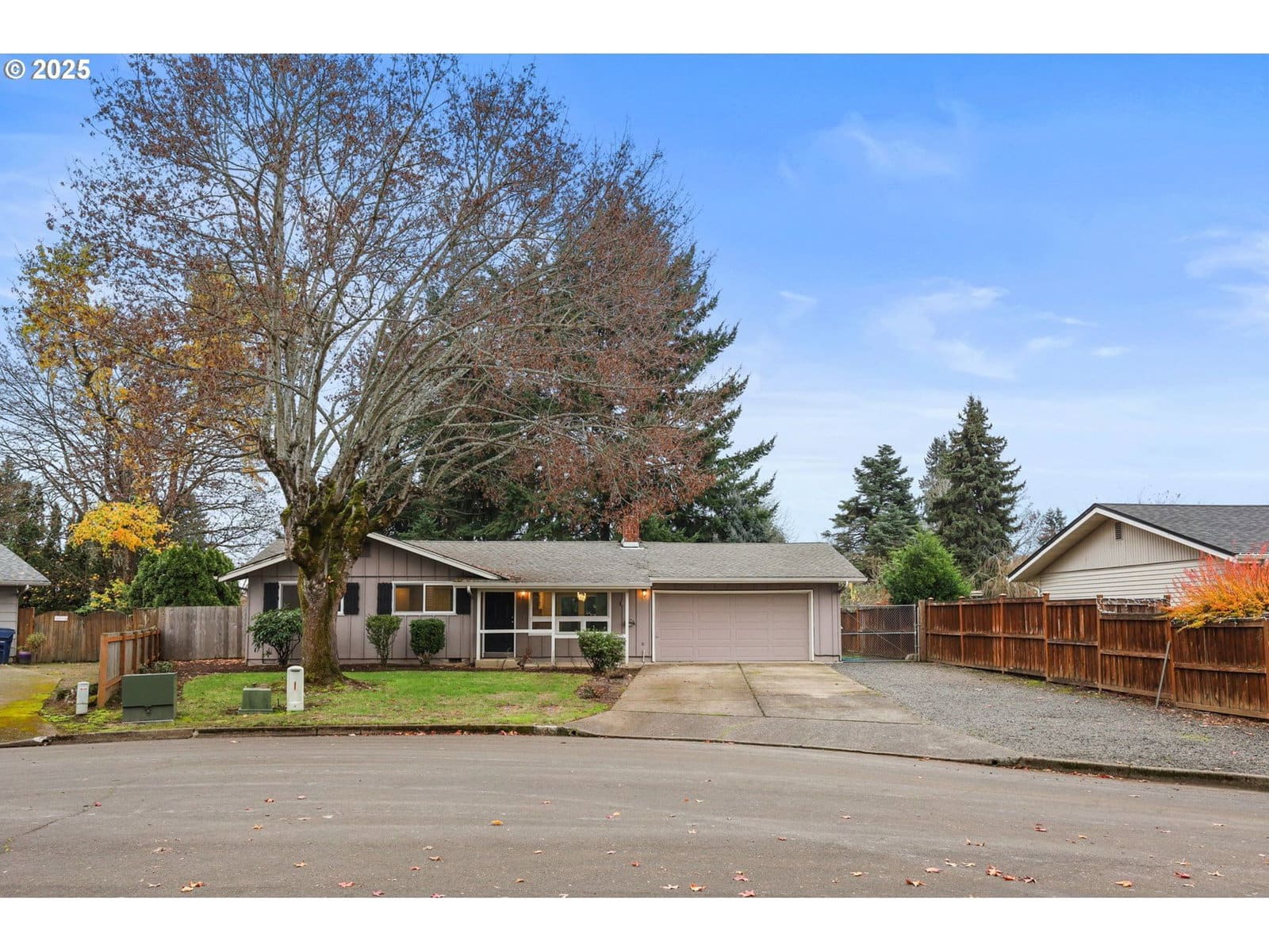 Primary listing photo, 2923 MARANTA ST, Eugene, OR, 97404