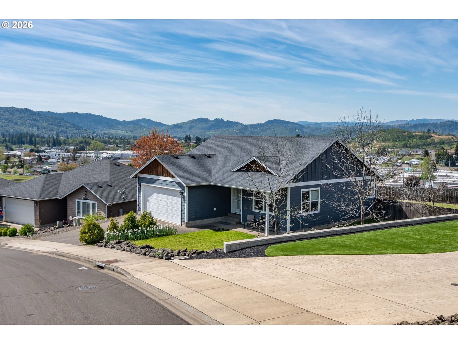 Primary listing photo, 1944 NE SUNSET LOOP DR, Roseburg, OR, 97470