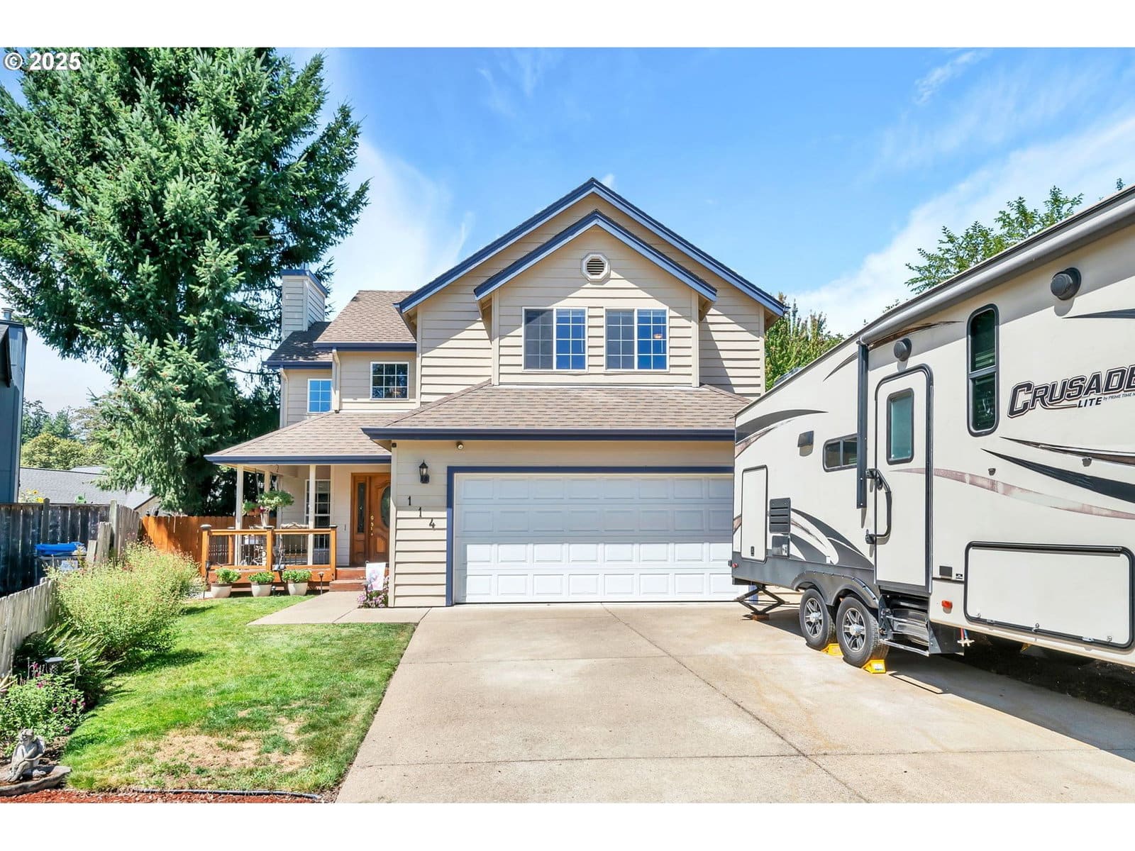 Primary listing photo, 114 CALUMET CIR, Eugene, OR, 97401