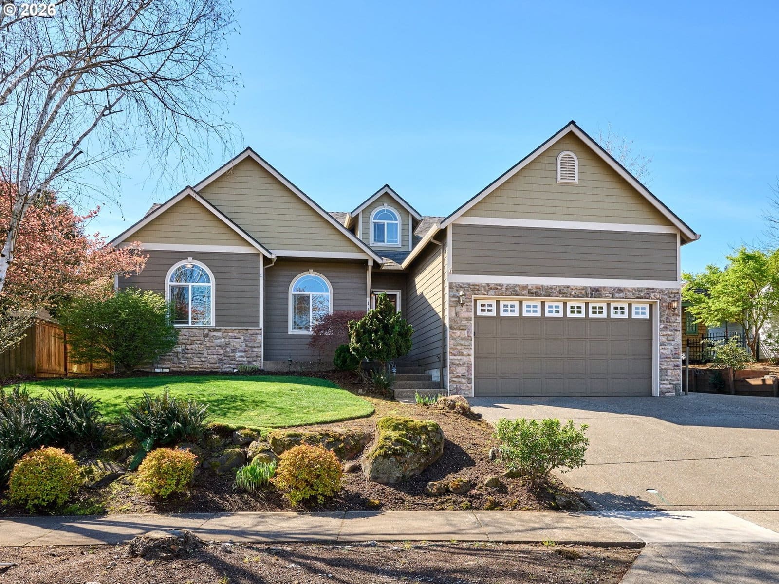 Primary listing photo, 111 BREYONNA WAY, Silverton, OR, 97381