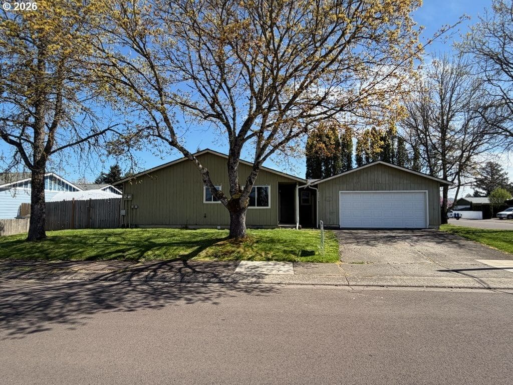 Primary listing photo, 3328 FOXGLOVE ST, Lebanon, OR, 97355