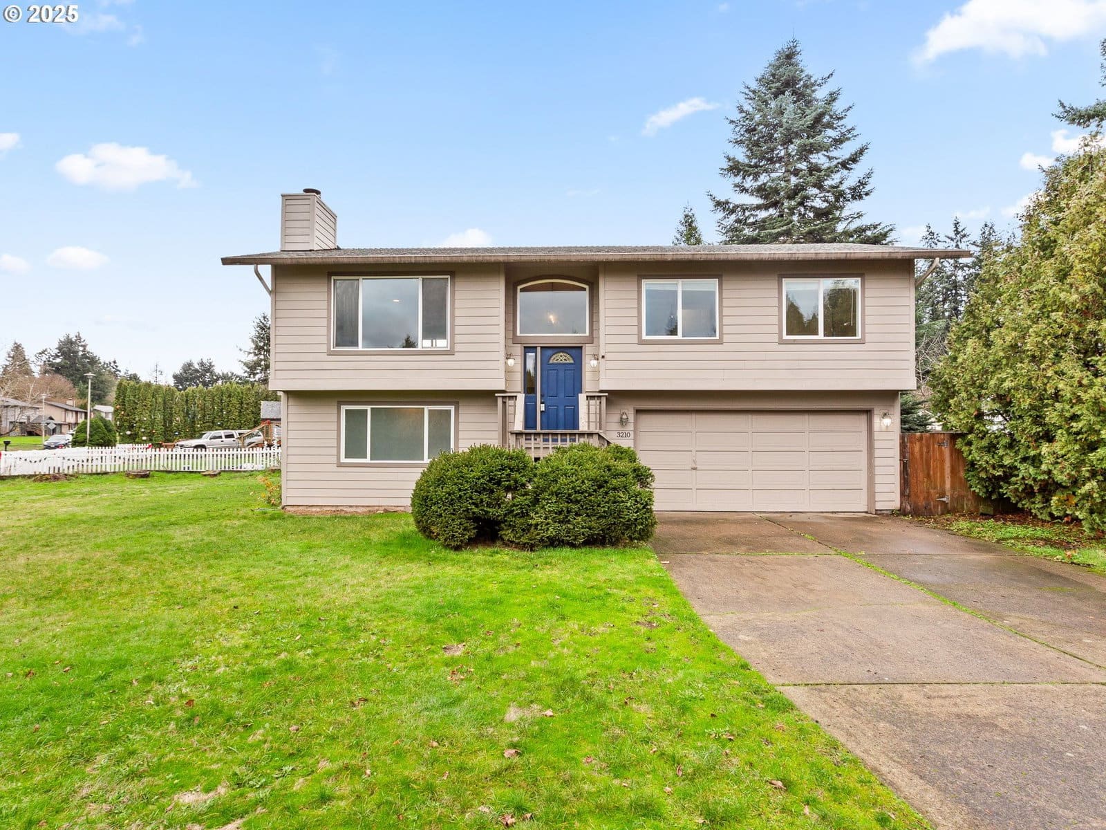 Primary listing photo, 3210 NE 130TH CT, Vancouver, WA, 98682