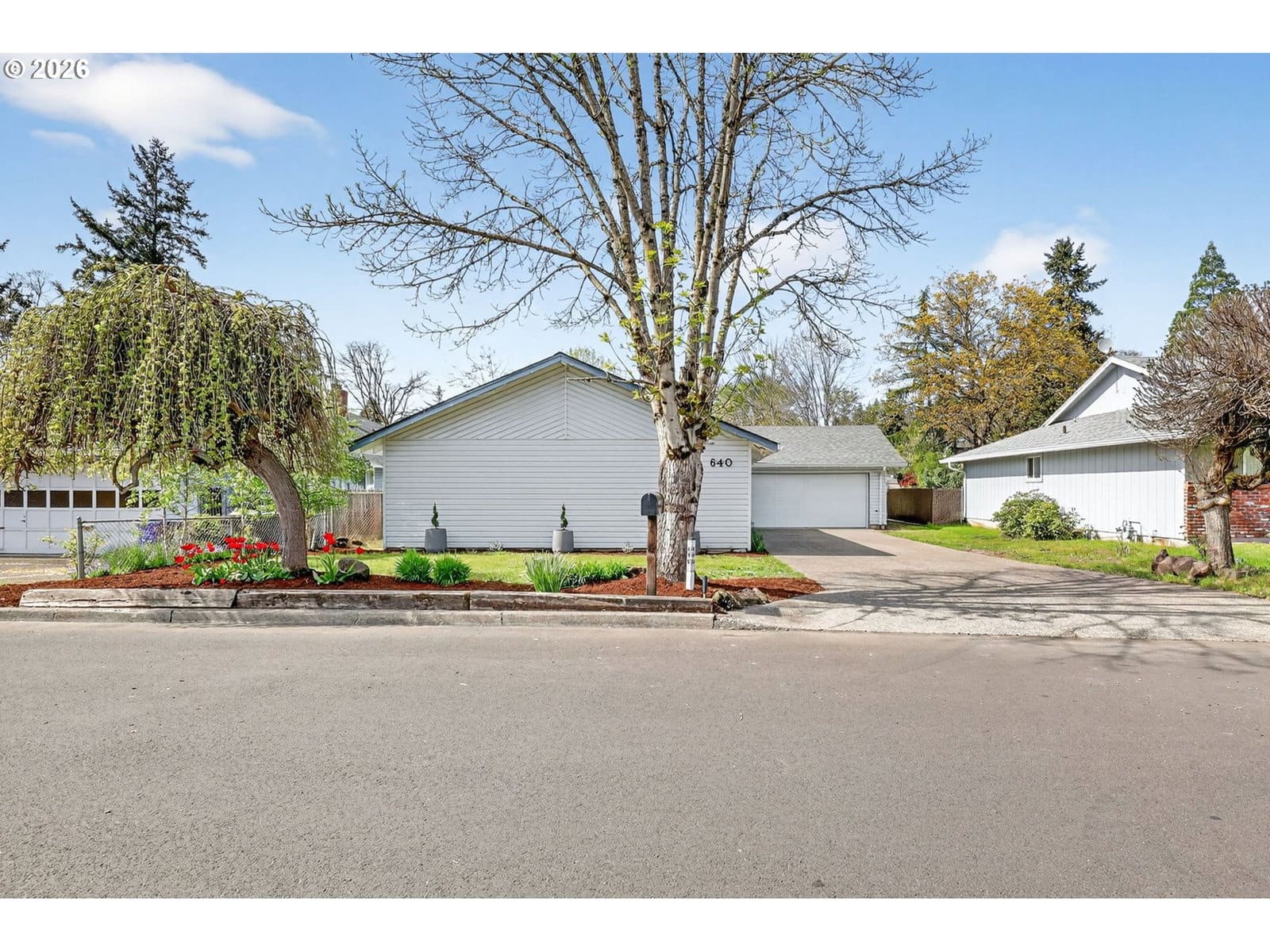 Primary listing photo, 640 STONEHILL DR, Gladstone, OR, 97027