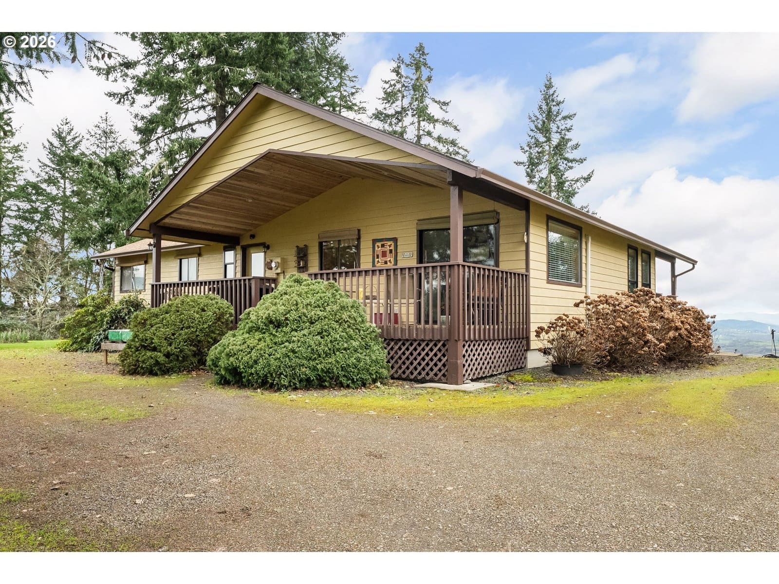 Primary listing photo, 864 LARKSPUR LN, Oakland, OR, 97462