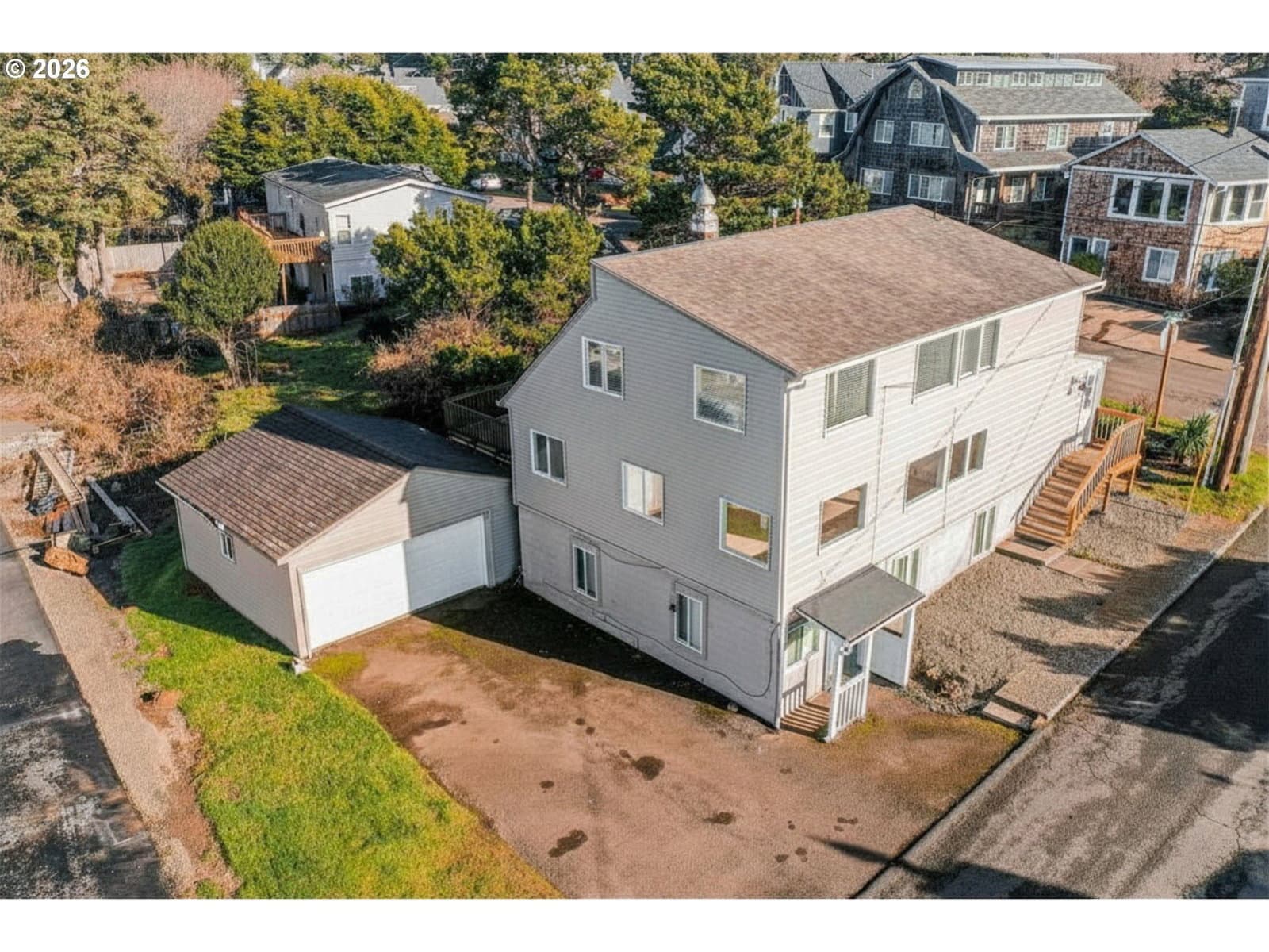 Listing photo 1 of 6
